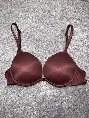 Victoria's Secret Wear Everywhere Super Push Up Bra in Deep Wine